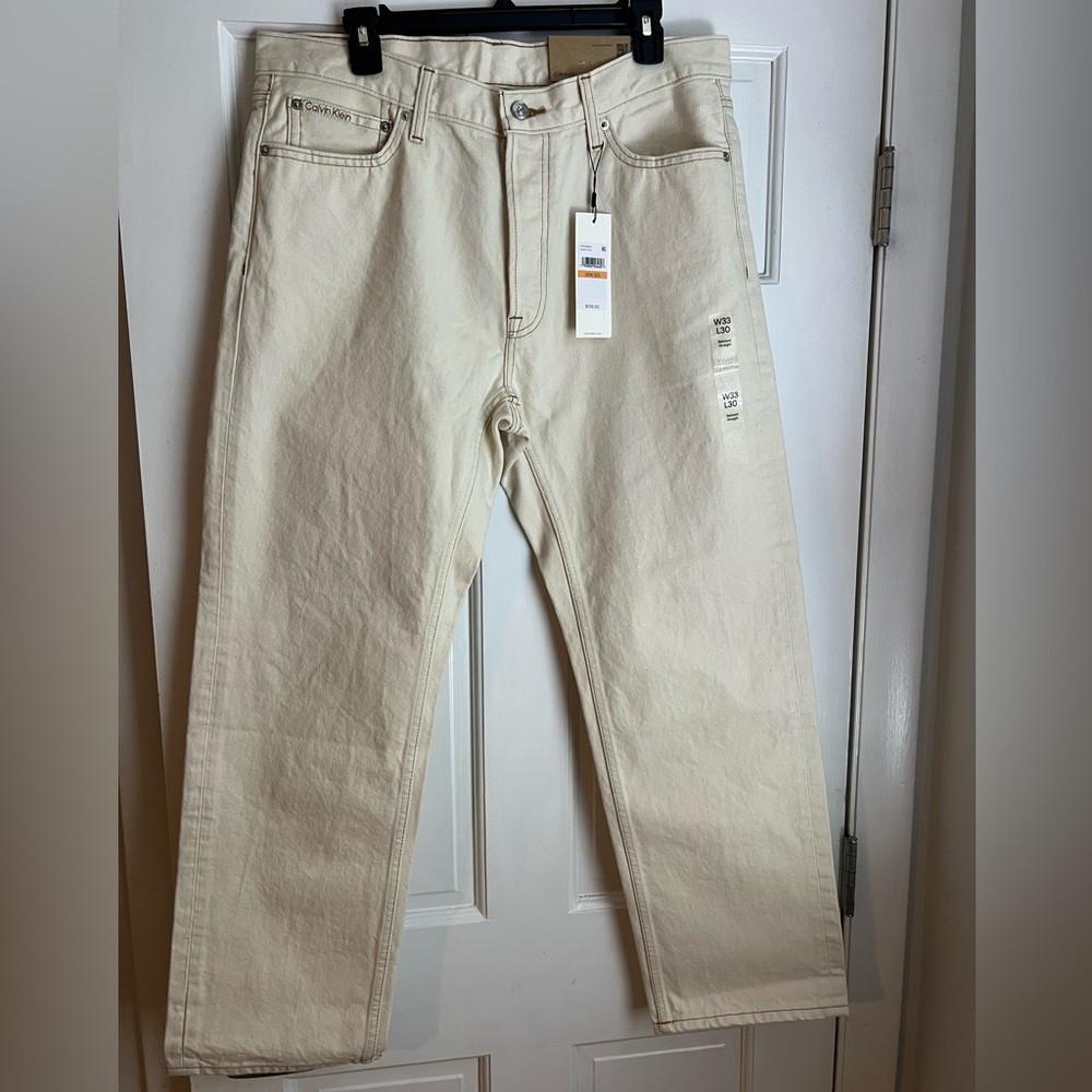 (NWT) Cream Calvin Klein Jeans 33x30